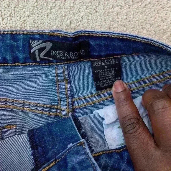 Rock and Royal Classic denim jean shorts. - Picture 3 of 4